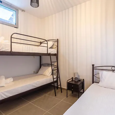 Lägenhet Charming Urban Escape Your Cozy Retreat Filiatra