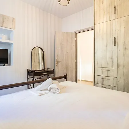 Charming Urban Escape Your Cozy Retreat *