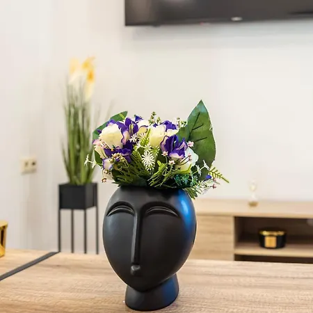 Appartement Charming Urban Escape Your Cozy Retreat *