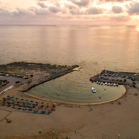 Charming Urban Escape Your Cozy Retreat * 필리아트라