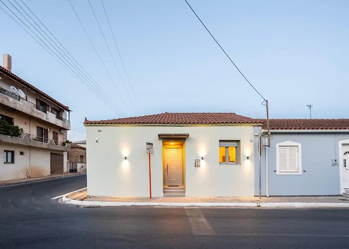 Charming Urban Escape Your Cozy Retreat شقة فيلياترا