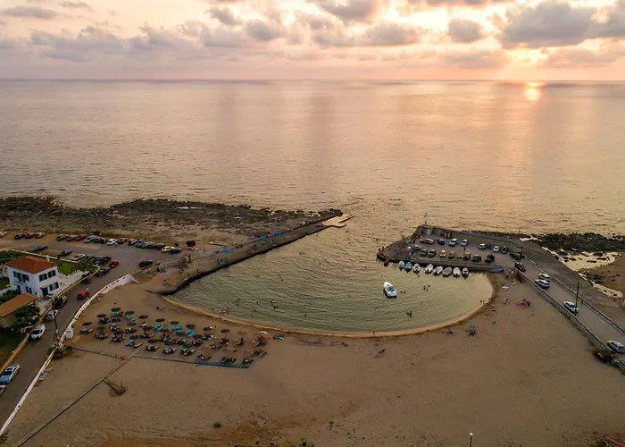 Charming Urban Escape Your Cozy Retreat * فيلياترا